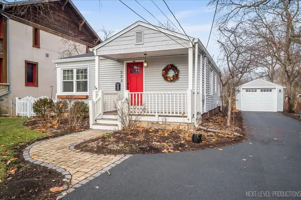 523 Eklund AVE, Geneva, IL 60134