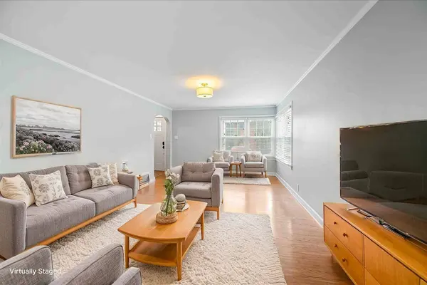 523 Eklund AVE, Geneva, IL 60134