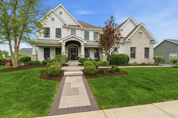 39W829 KELLAR SQ, Geneva, IL 60134