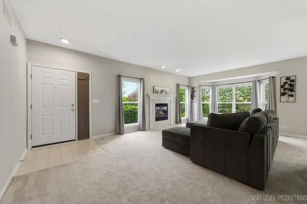 357 Ridge RD, North Aurora, IL 60542