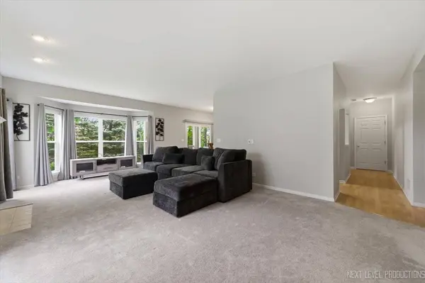 357 Ridge RD, North Aurora, IL 60542