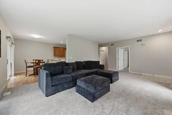 357 Ridge RD, North Aurora, IL 60542