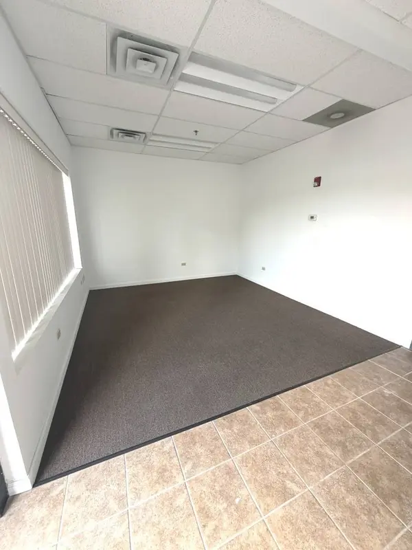 3540 STERN RD #110, St. Charles, IL 60174