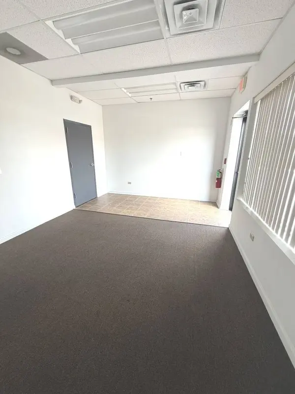 3540 STERN RD #110, St. Charles, IL 60174