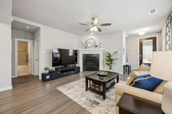 1309 Shire Drive, Aubrey, TX 76227