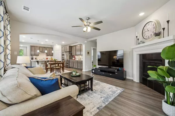 1309 Shire Drive, Aubrey, TX 76227