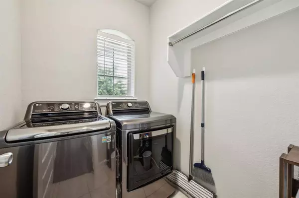 1309 Shire Drive, Aubrey, TX 76227