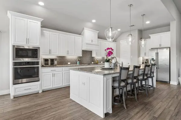 1301 Appaloosa Drive, Aubrey, TX 76227