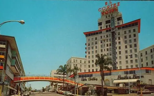 The El Cortez Glass Elevator: San Diego's Lost Sky-High Attraction,Matthew Thornberg