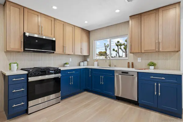 5215 Triana St, San Diego, CA 92117