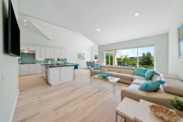 17221 Cloudcroft Dr, Poway, CA 92064