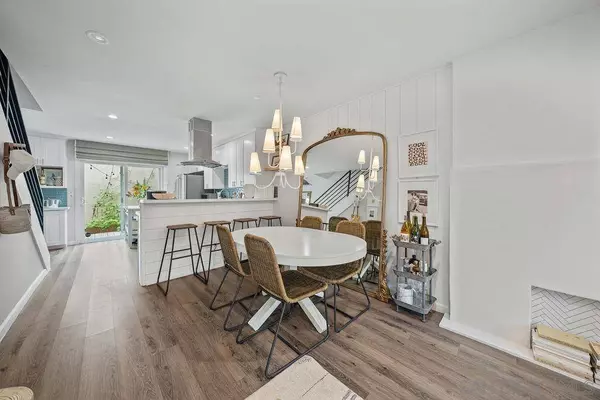 7966 Camino Huerta, San Diego, CA 92122