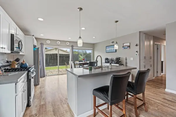 13637 Los Olivos Ave, Poway, CA 92064