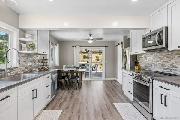 9050 Westhill Road, Lakeside, CA 92040