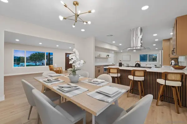 9401 Broadmoor Pl, La Mesa, CA 91942