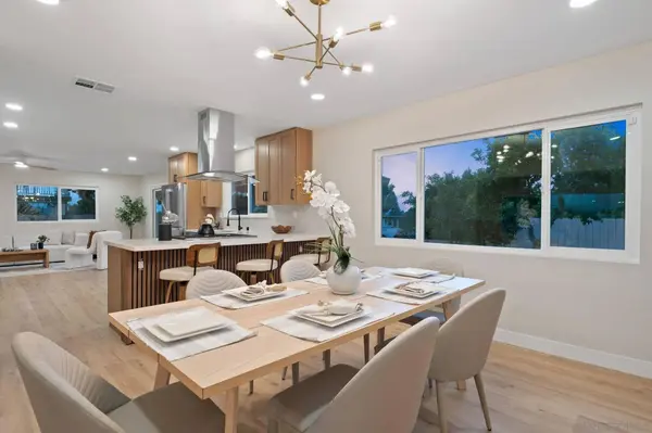 9401 Broadmoor Pl, La Mesa, CA 91942