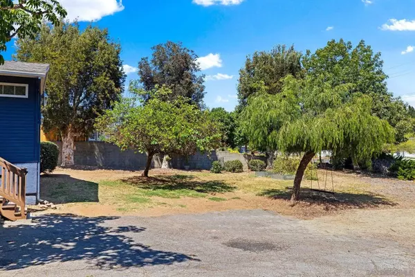 11964 Fuerte Dr, El Cajon, CA 92020