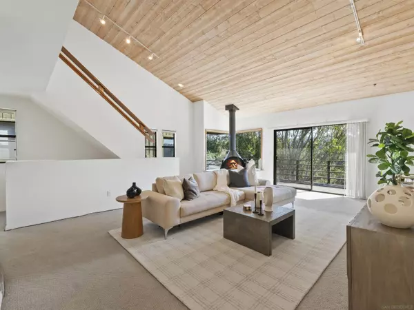 616 W Lewis St, San Diego, CA 92103