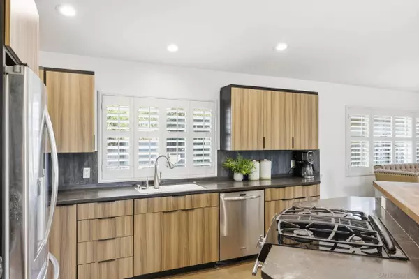 6206 Falmouth Dr, La Mesa, CA 91942