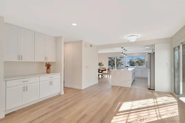 9421 Avenida Acero, Spring Valley, CA 91977