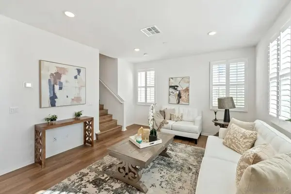 2328 Columba Gln, Escondido, CA 92025