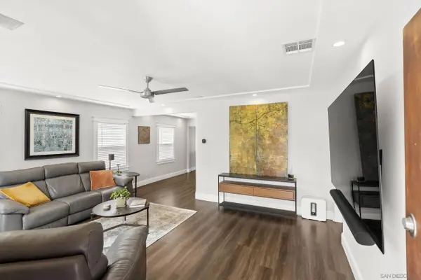 4502 Vista St, San Diego, CA 92116