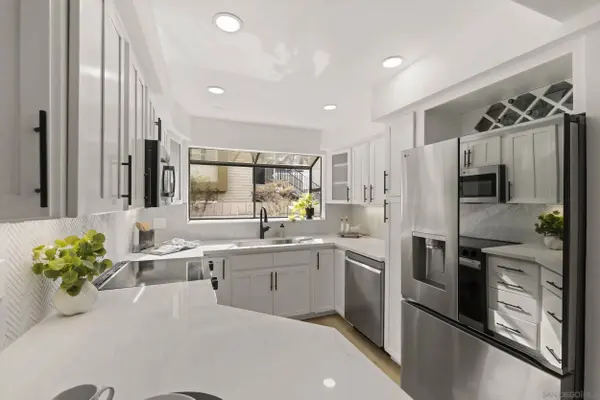 1160 Oliver Ave #B, San Diego, CA 92109