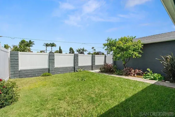 7066 Whipple Avenue, San Diego, CA 92122