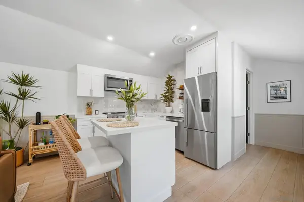 2715 Russ, San Diego, CA 92102