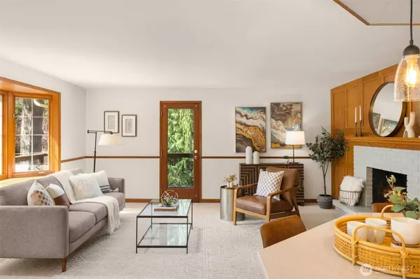 16420 76th CT NE, Kenmore, WA 98028