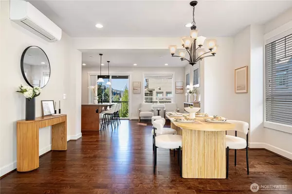 1317 Brooklyn Walk NE #18, Issaquah, WA 98029