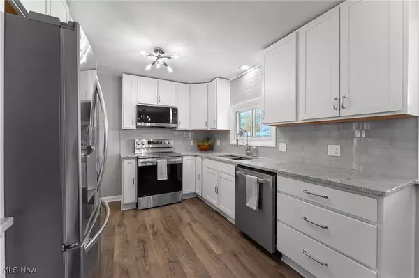 576 W Harvey ST, Struthers, OH 44471