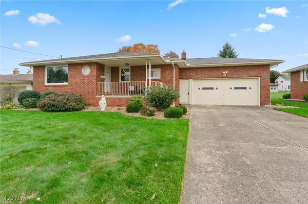 576 W Harvey ST, Struthers, OH 44471