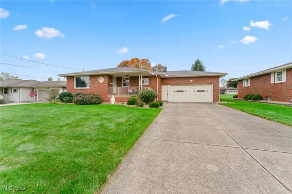 576 W Harvey ST, Struthers, OH 44471