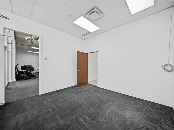 2491 Mccallum RD #103, Abbotsford, BC V2S 3P8