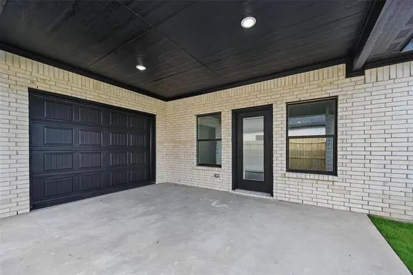 2222 Samuel Street, Mabank, TX 75147