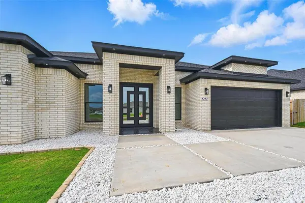 2222 Samuel Street, Mabank, TX 75147