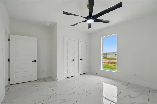 2222 Samuel Street, Mabank, TX 75147
