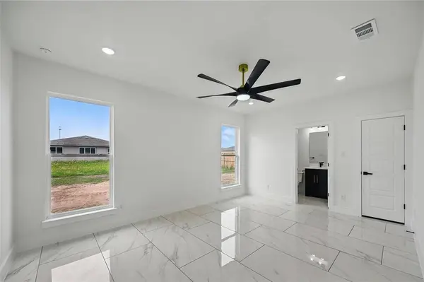 2222 Samuel Street, Mabank, TX 75147