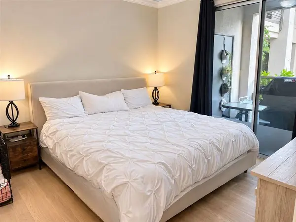 6400 Crescent Park East #104, Playa Vista, CA 90094