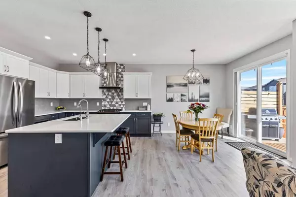 55 Belmont Heath SW, Calgary, AB T2X 4N8