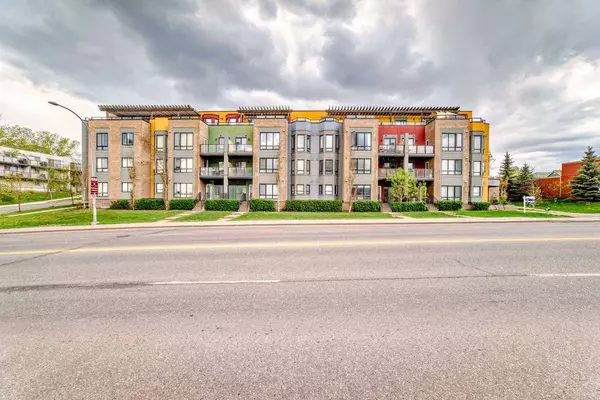 611 Edmonton TRL NE #207, Calgary, AB T2E 3J3