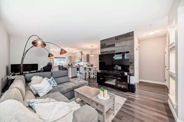 125 Midtown CT SW, Airdrie, AB T4B 4E4