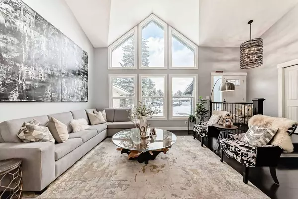 343 Deer Side PL SE, Calgary, AB T2J 5W9