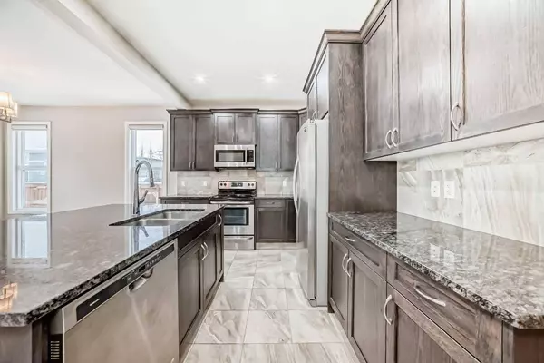 34 Cranbrook HL SE, Calgary, AB T3M 2K8