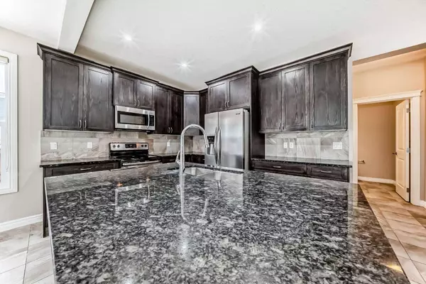 34 Cranbrook HL SE, Calgary, AB T3M 2K8