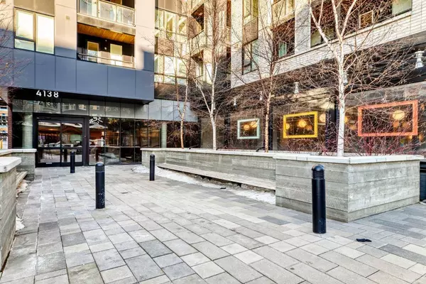 4138 University AVE NW #520, Calgary, AB T3B 6K3
