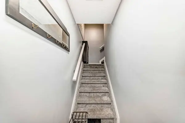 3800 Fonda WAY SE #33, Calgary, AB T2A 6G8