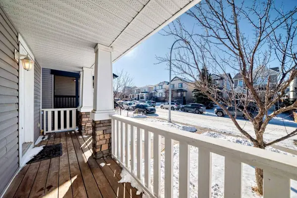 10 Bridlecrest MNR SW, Calgary, AB T2Y 4Y2