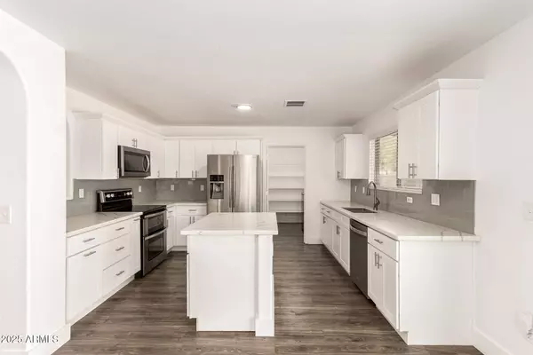 2710 S SHELBY --, Mesa, AZ 85209